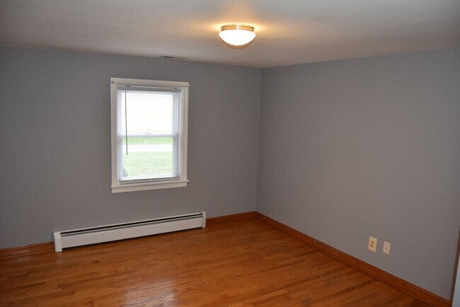 Building Photo - Single Family Home