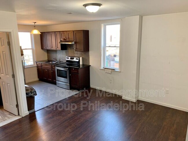 Foto del edificio - 2419 E Allegheny Ave