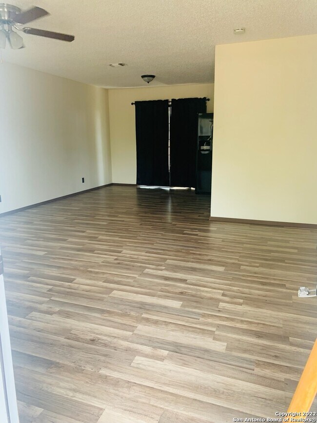 Foto del edificio - 11505 Loop 107