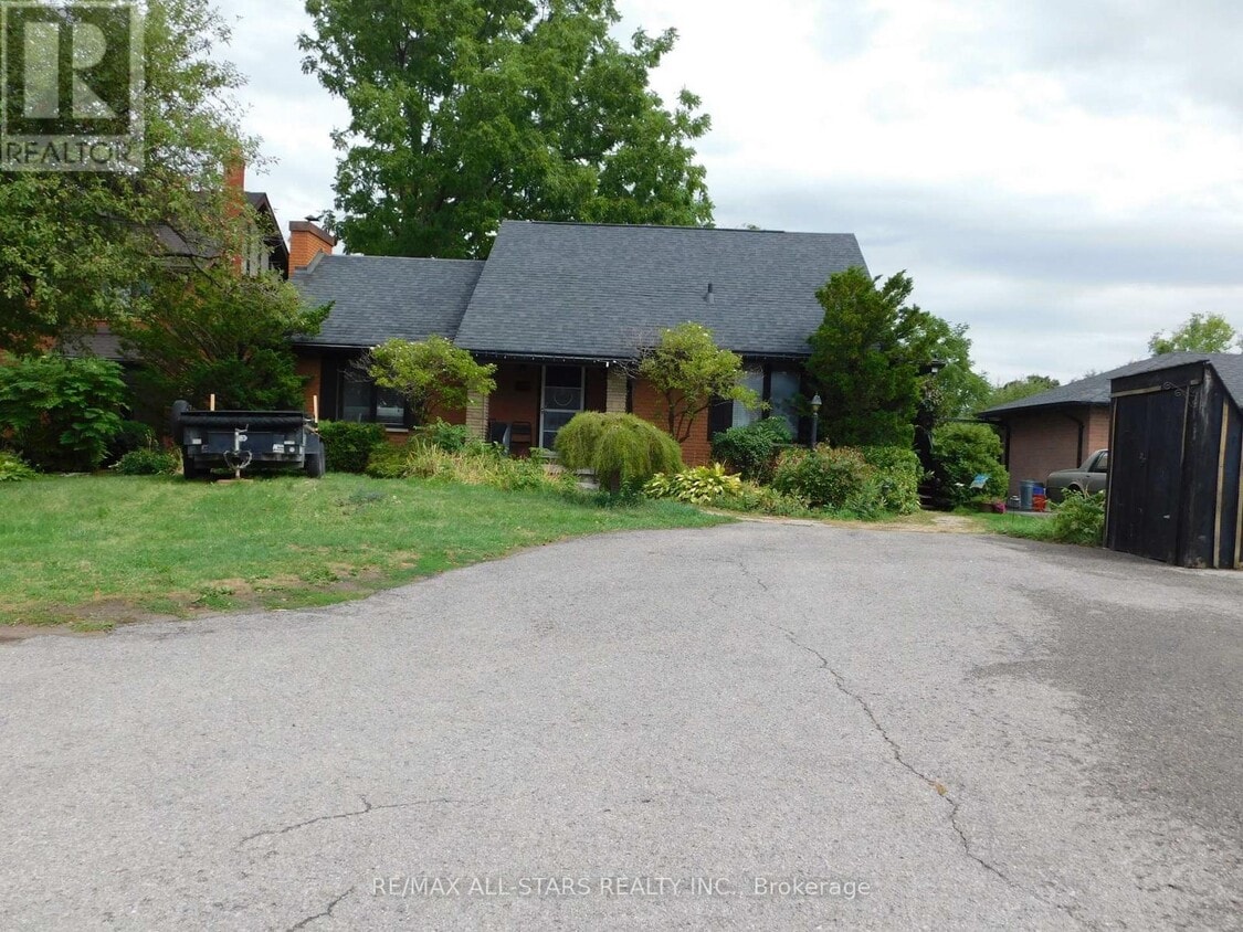 Photo principale - 232 Angeline St N