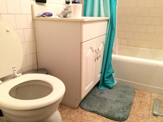 Foto del edificio - 1570 Massachusetts Ave