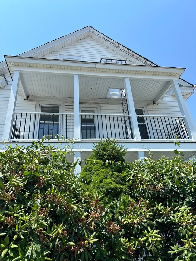 Building Photo - 109 Arlington Ave