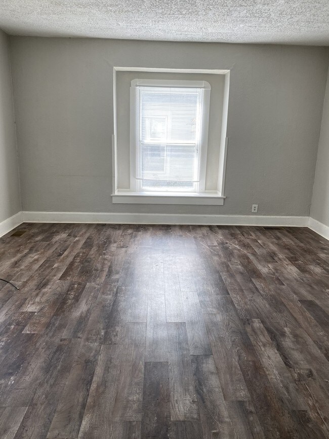 234 N Brewer St Greenwood In 46142 House For 234 N Brewer St Greenwood In 46142