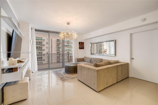 Foto del edificio - 488 NE 18th St