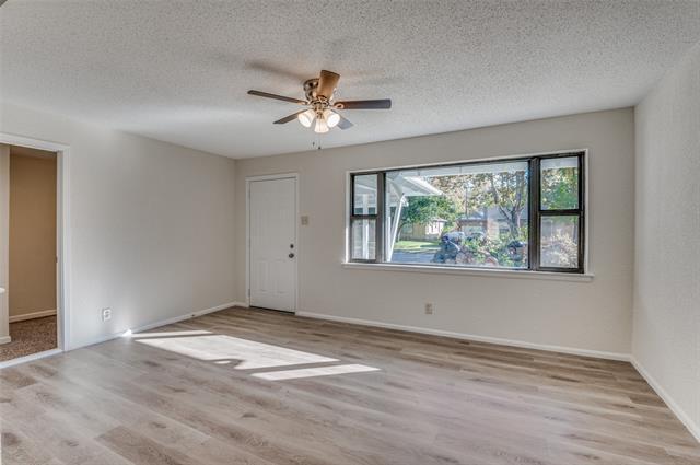 Foto del edificio - 1935 Utica Dr