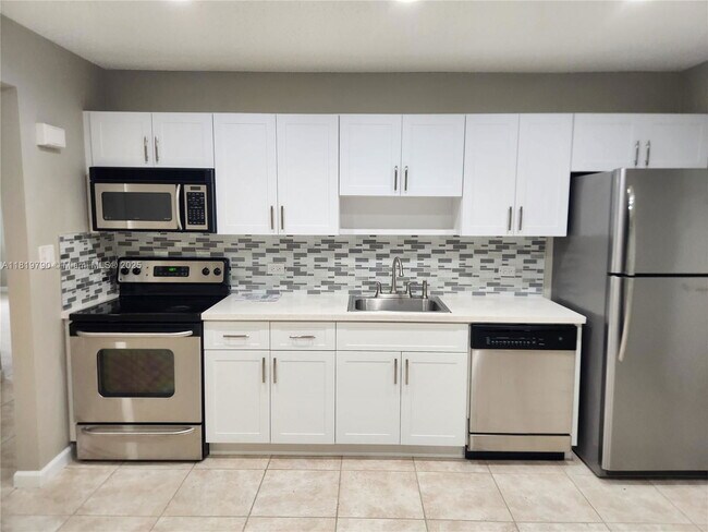 Photo - 1806 SW 97th Ave Apartment