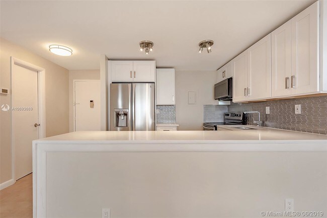 Foto del edificio - 16710 NE 9th Ave