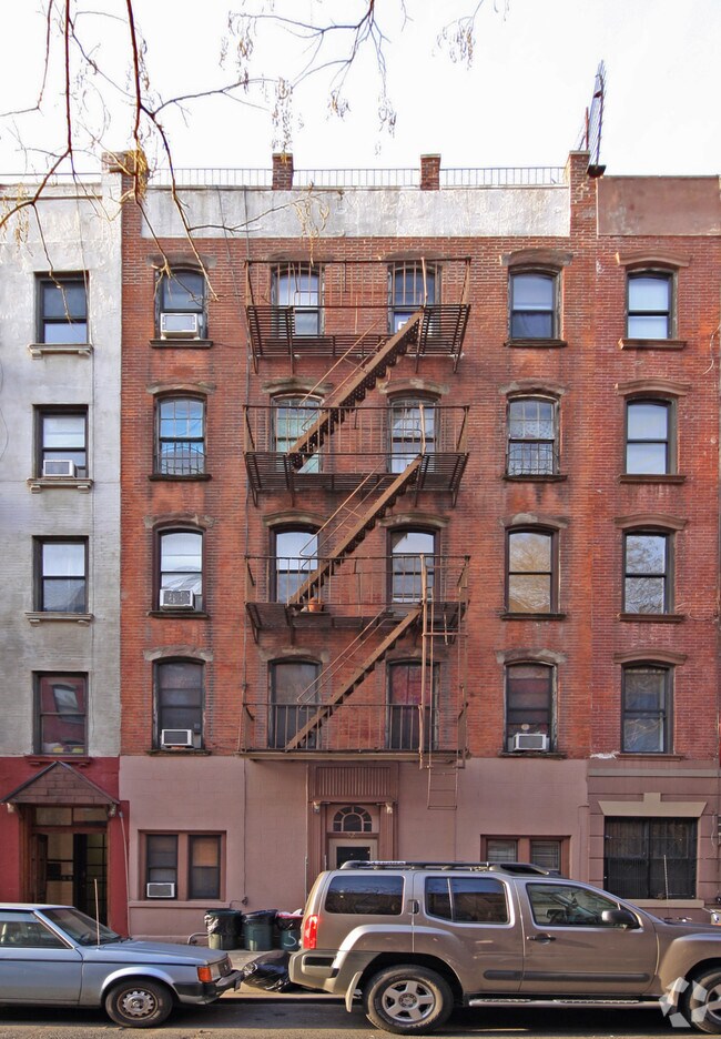 Building Photo - 520 East 5th Street