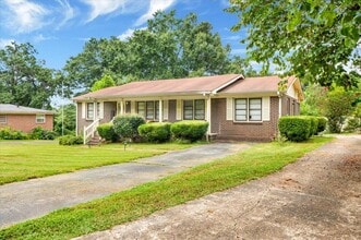Building Photo - 206 Mabelon Ct
