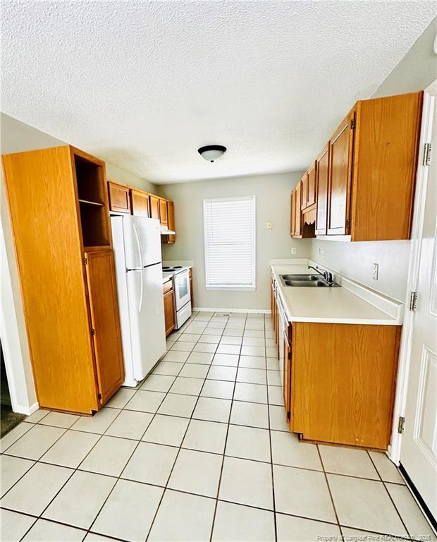 Foto del edificio - 6338 Rhemish Dr