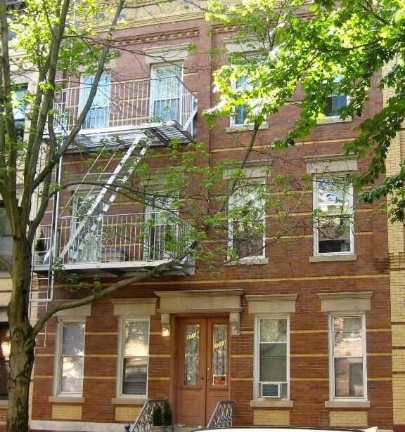 Foto principal - 1717 Putnam Ave