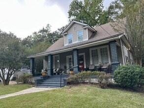 Building Photo - 122 Glenwood St