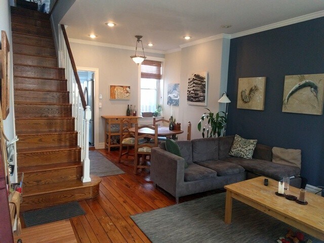 Foto principal - Updated 2BR w/ HW Floors, A/C, W/D, Yard