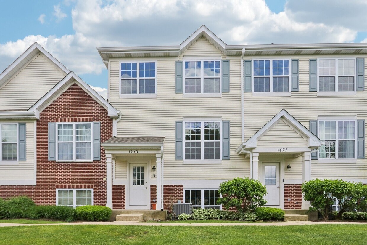 1475 Sedgewood Ct, Round Lake, IL 60073 Townhome Rentals in Round Lake IL