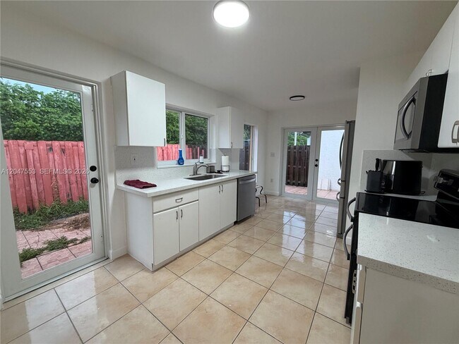 Foto del edificio - 12993 NW 11th Terrace