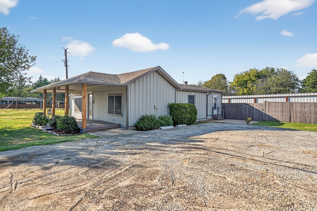 Building Photo - 5792 Co Rd 546
