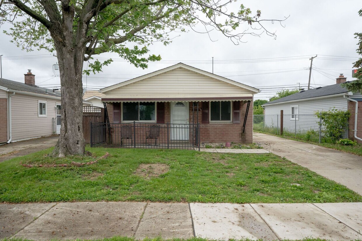 Primary Photo - Charming Home