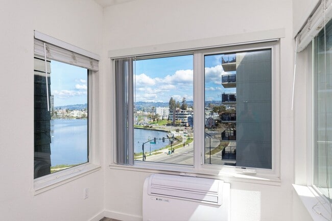 Photo - 1524 1st Ave Apartment