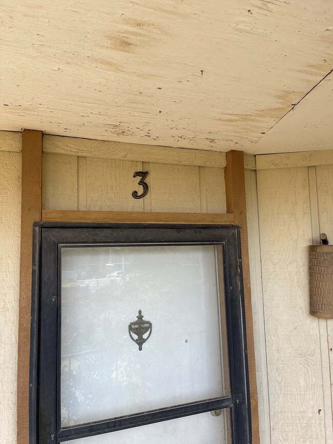 Building Photo - 6161 Denis Ln