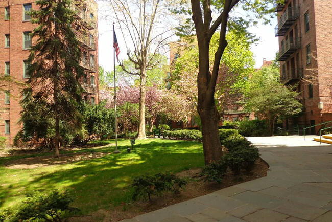 Interior Photo - Sunnyside Garden Apartments