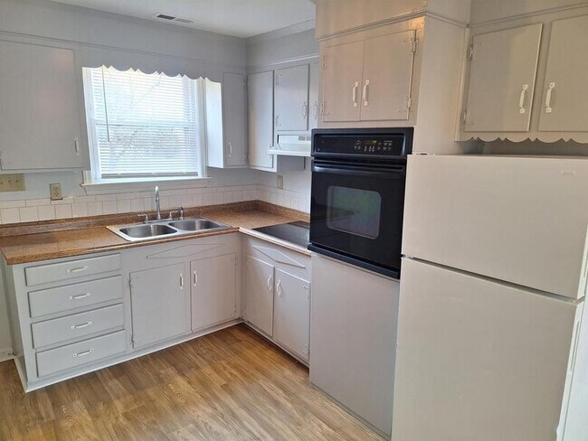 Foto del edificio - 719 Post Ave