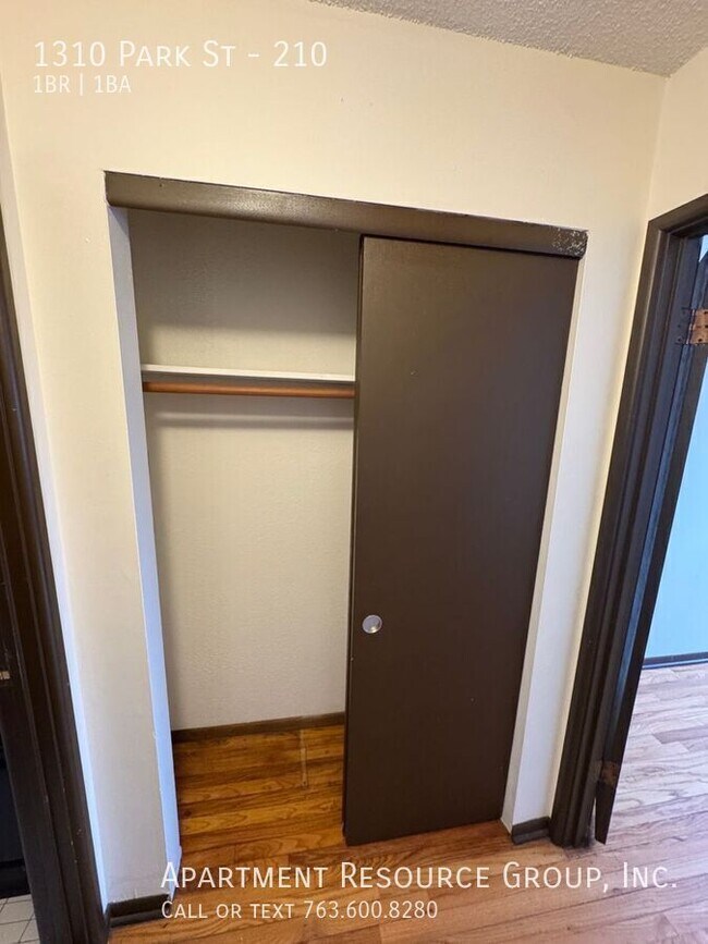 Foto del edificio - 1310 N Park St