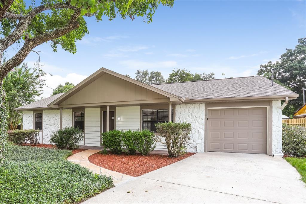 Foto principal - 302 N Miller Rd