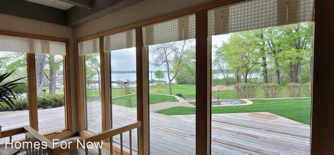 Foto del edificio - 2 br, 2.5 bath House - 133 Grove Lane E.
