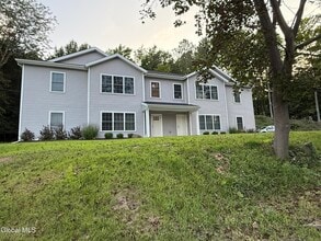 Building Photo - 78 W Sand Lake Rd