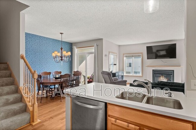 Foto del edificio - 6836 Meadow Grass Ln S