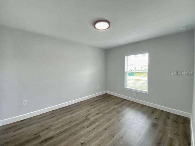 Foto del edificio - 8615 Agate St