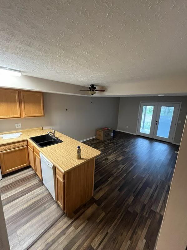Building Photo - 1871 N Lakeman Dr