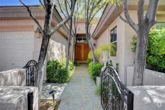 Building Photo - 204 Valiente St