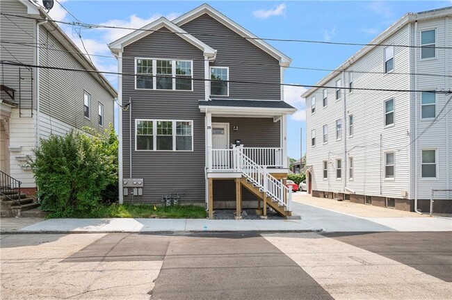 Building Photo - 28 Grosvenor Ave