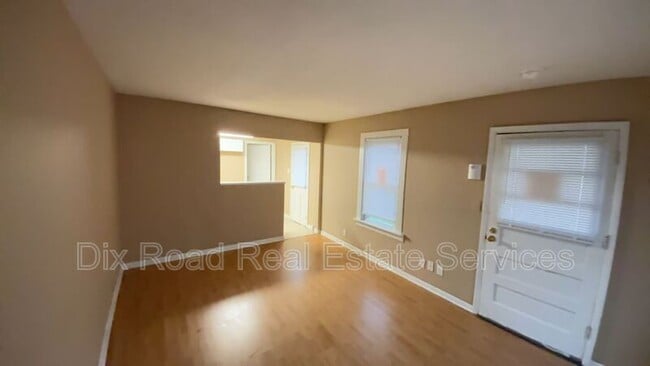 Photo - 1326 Campbell Ave House