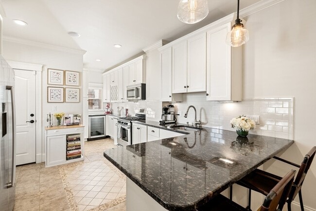 Building Photo - 23 Trenton St