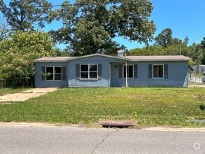Building Photo - 26 Kurthwood Rd