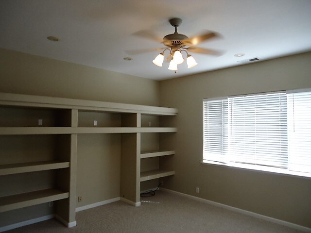 Building Photo - 2070 Chadwick Dr