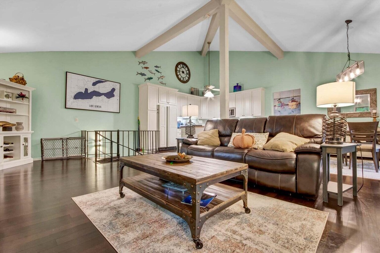 Foto principal - 519 Bristol Oak Ct
