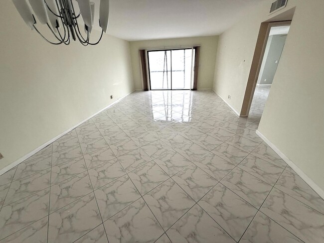 Photo - 7076 Huntington Lane Unit 6080 Apartment
