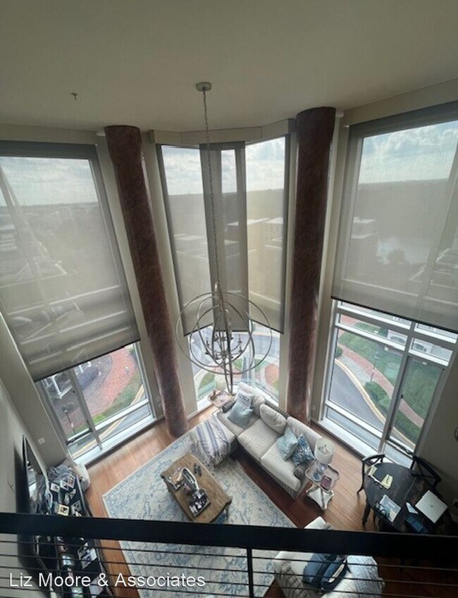 Building Photo - 3 br, 3 bath House - 210 Rocketts Way #609