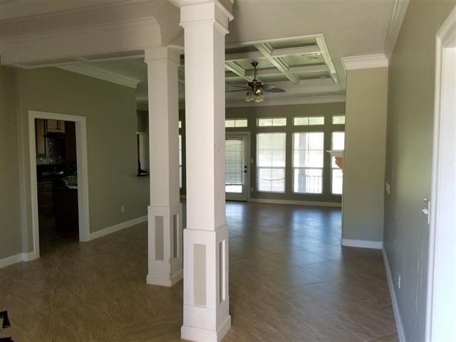 Building Photo - 250 Idylwild Dr