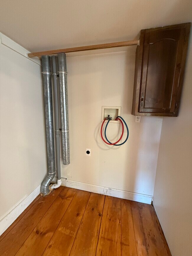 Foto del edificio - 4 Colvin Ave