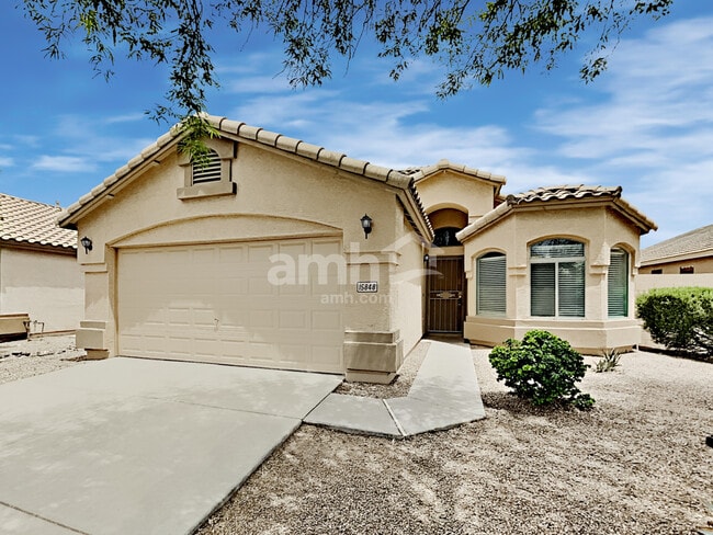 Building Photo - 15848 W Linden St