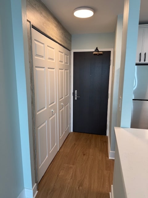 main entrance with closet - 3930 N Pine Grove Ave