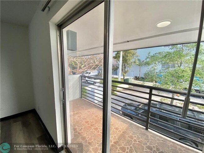 Foto del edificio - 411 SE 10th St