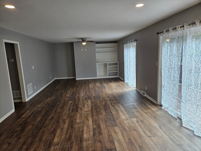 Living Room - 157 Linbrook dr
