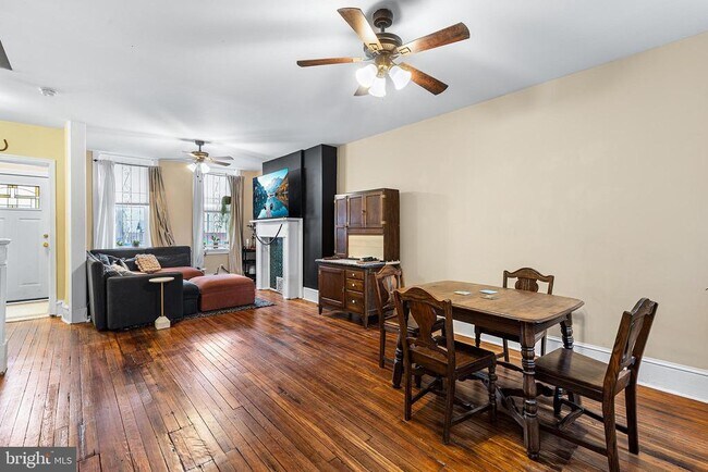 Foto del edificio - 2718 W Jefferson St