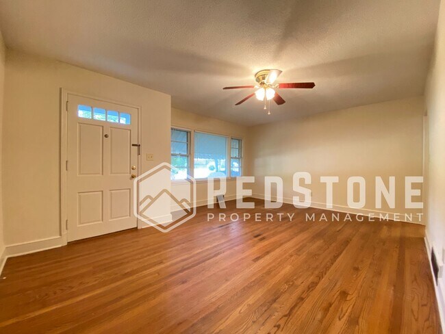 Foto del edificio - 2 Bedroom, 1 Bath - House
