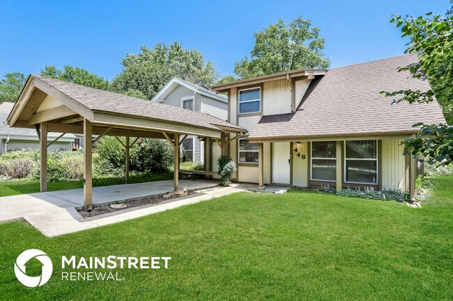 Foto del edificio - 448 Far Hill Dr